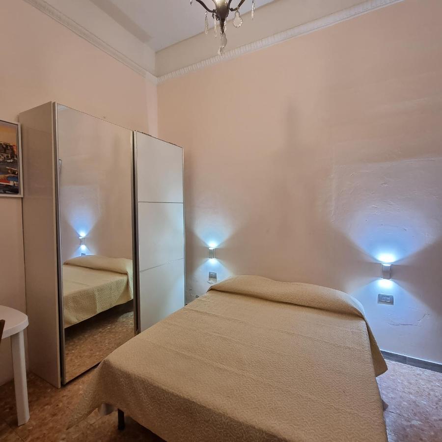 Appartamenti Su Piazza Matteotti Forio Centralissimi Ngoại thất bức ảnh