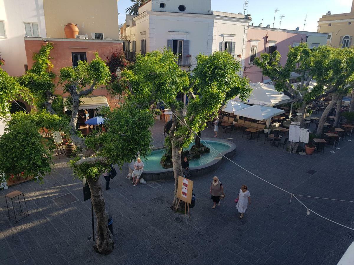 Appartamenti Su Piazza Matteotti Forio Centralissimi Ngoại thất bức ảnh